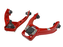 Load image into Gallery viewer, Skunk2 Classic Series 96-00 Honda Civic Adjustable Front Camber Kits (+/- 4 Degrees)